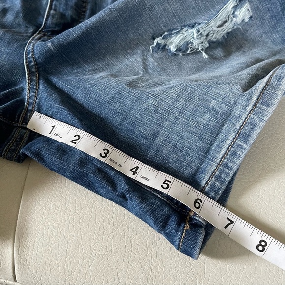 M Jeans by Maurices women’s Jean shorts everflex high rise size 14 NWT - Picture 12 of 13